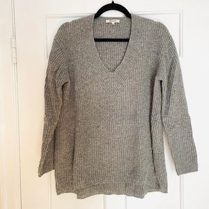 MADEWELL grey wool v neck sweater. Size Small.